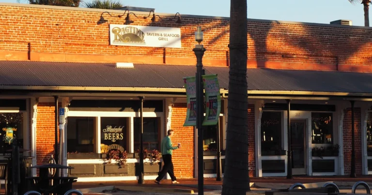 Featured image for 15 Riverside Jacksonville Restaurants You Must Try in 2025